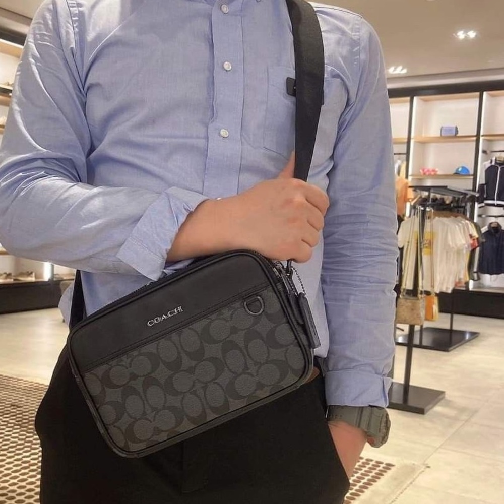 Coach mens Crossbody In Signature Canvas Gunmetal/Charcoal/Black - Picture 3 of 6